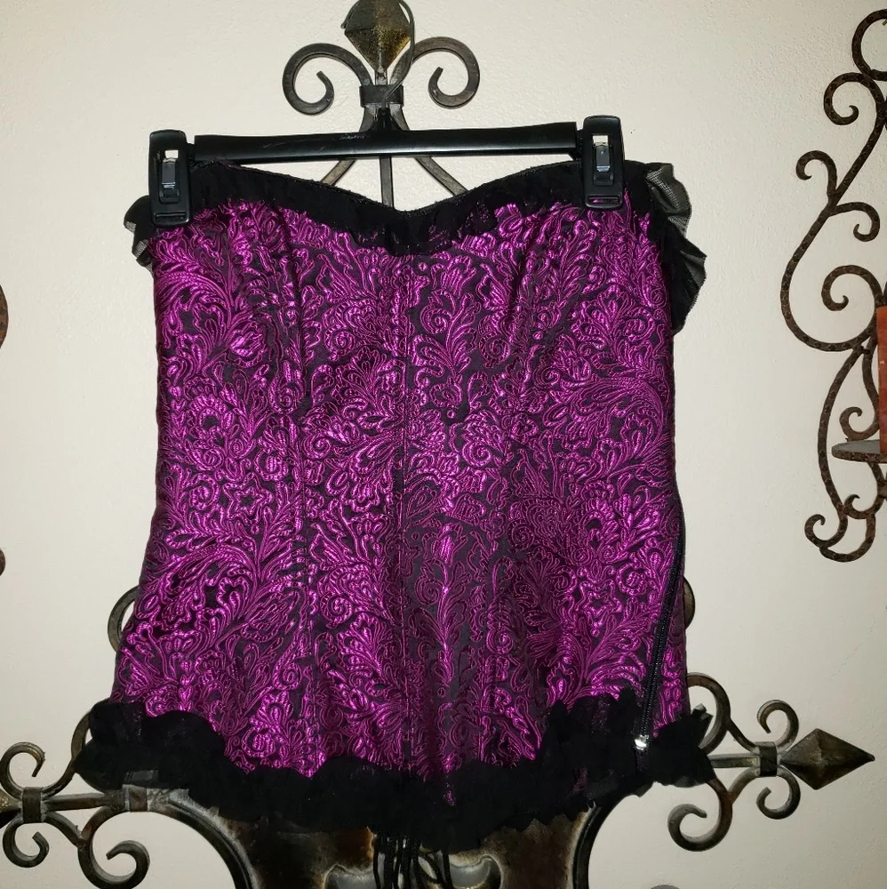 Corset Size 36. NWOT. Great color. Stunning NWOT - Picture 8 of 8